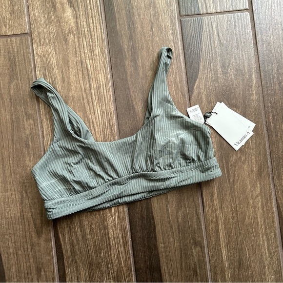 NWT Vitamin A Sienna Ribbed Bralette Bikini Top in Sea Green Ecorib Sz 14/DD - Picture 3 of 8